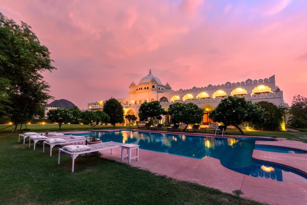 Gulaab Niwaas Palace