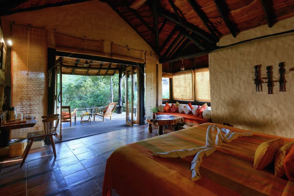 Kanha Earth Lodge